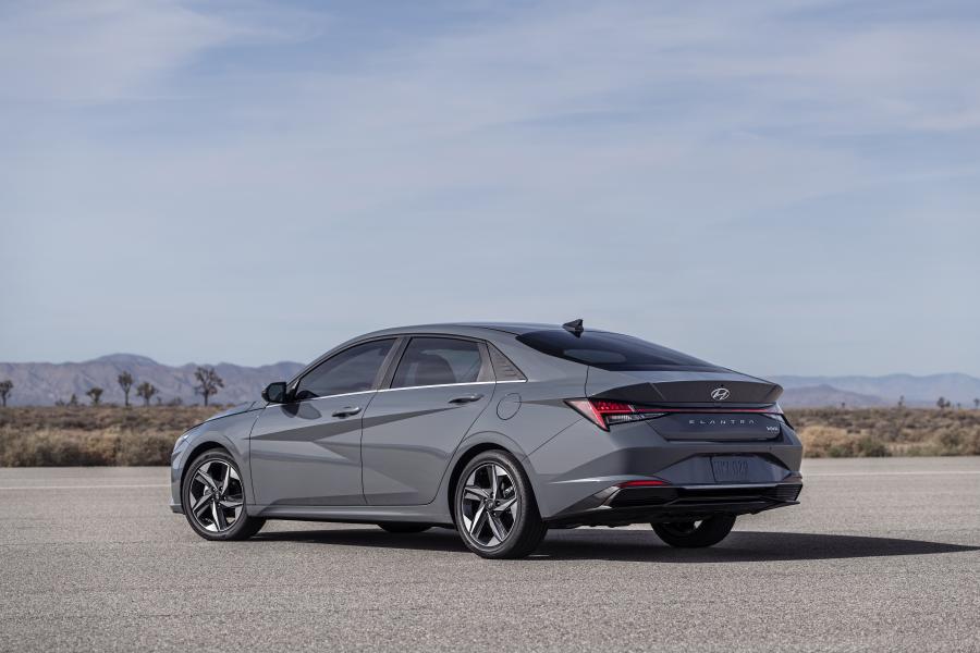  Hyundai Elantra Hybrid (CN7) 2020 года  (NA) (фото 2 из 7)